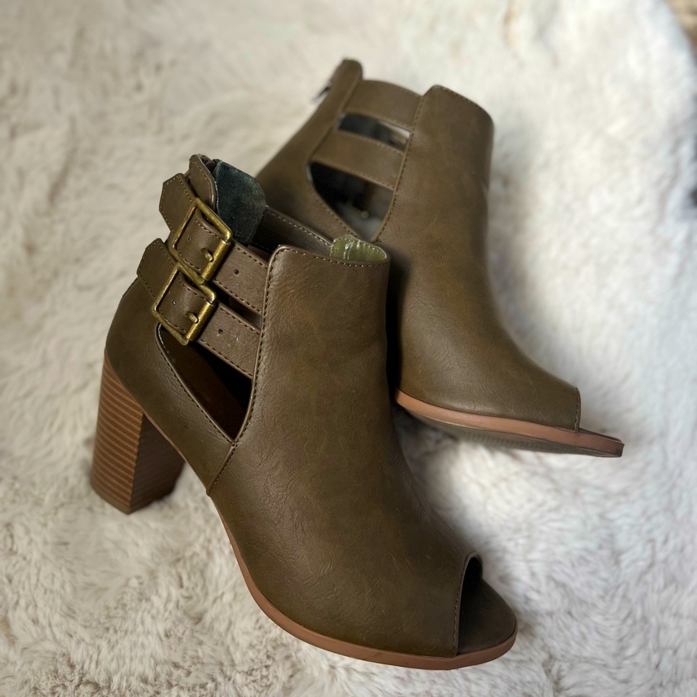 Olive green Soda booties